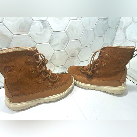 Sorel Explorer Woman’s Lace Up Boots Tan Suede Size 5 - Picture 1 of 10